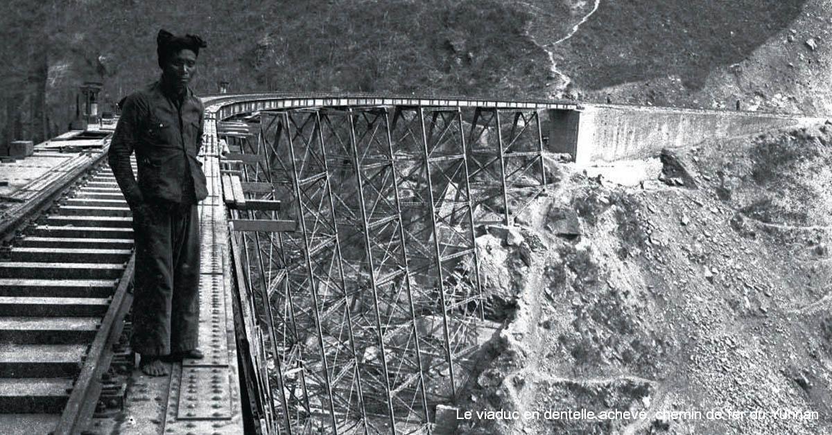 Le viaduc en dentelle achevé, chemin de fer du Yunnan