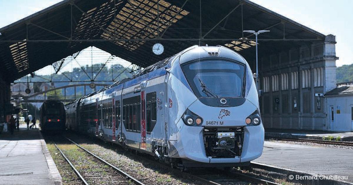 / Rail Passion n°44 Bordeaux Limoges-Ussel CAPITOLE 40 ans Sardaigne Argentine 