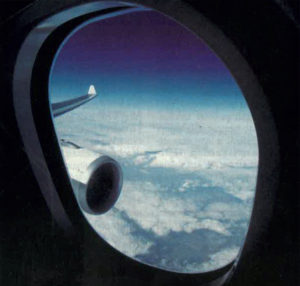 Il était une fois dans La Vie du Rail – 85)Train, voiture, bateau, avion. Pourquoi vous avez mal au coeur 6 Hublot d'avion