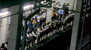 Top 10. Epouvante, horreur et fantastique : les meilleures scènes ferroviaires 6 Suicide Club de Sion Sono © DR