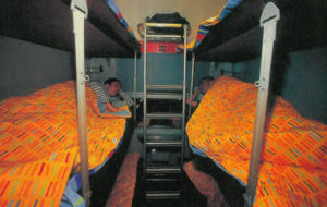 Il était une fois dans La Vie du Rail – 111) Overnight Express, Joan Miró,Francisco de Goya. La nuit européenne 8 Nouvelles couettes, nouvelles couchettes, nouveau Service-nuit... © Christophe Recoura / LVDR