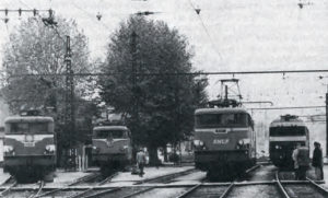 Il était une fois dans La Vie du Rail - 115) Bordeaux-Saint-Jean Métamorphose d’un dépôt (Première partie) 3 Le gril électrique de Bordeaux- Saint-Jean, dans la grisaille d’octobre. © Philippe Hérissé