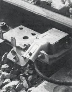 Il était une fois dans La Vie du Rail 129) Le record du 26 février (2nde partie) 6 Une jauge de mesure de la vitesse, disposée à l’intérieur de la voie. © J.-M. Frybourg