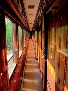 Un atlas des routes mythiques 3 Intérieur de l'Orient-Express. © Jay Cross-Flickr