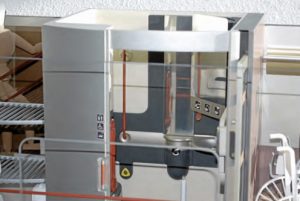 Il était une fois dans La Vie du Rail 140) Matériel. Le CIM à la pointe de l’innovation 10 Accessibilité pour les PMR à bord des trains : ici la maquette des toilettes universelles. © DBAG