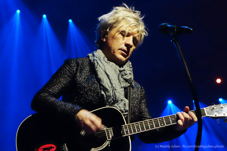 Nicola Sirkis, chanteur d'Indochine à Bruxelles le 18 mars 2018.