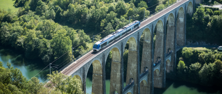 TER Auvergne-Rhône-Alpes Viaduc de Cize-Bollozon
