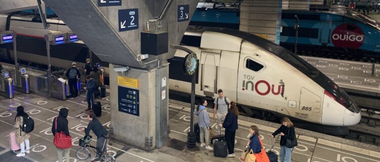 Voyageurs gare Montparnasse