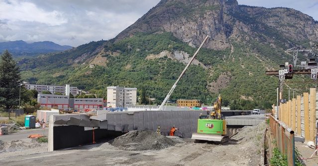 Lyon-Turin Construction de la plateforme où sera installée la future gare internationale