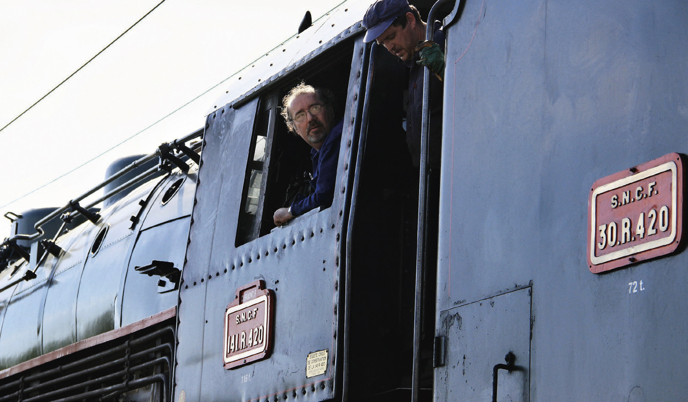 Deux bénévoles du Train à Vapeur d’Auvergne : Marc (à g.) et Pascal