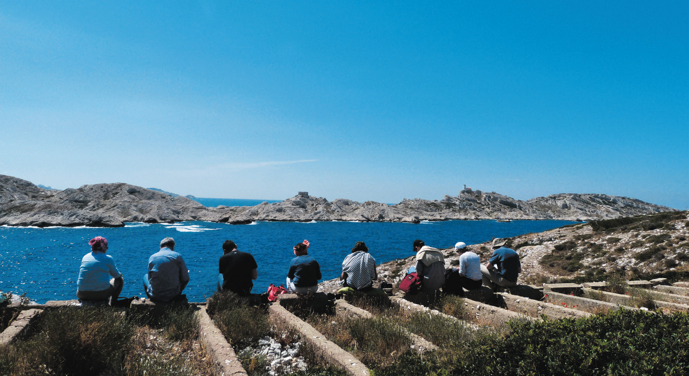 UAICF. Le Clec fête vingt-cinq ans d'ateliers d'écriture 1 Un atelier d’écriture du Clec, qui s’est déroulé à Marseille, sur l’Île d’If au pied du fameux château. Sources d’inspiration possibles, Le Comte de Monte-Cristo d’Alexandre Dumas et la mer Méditerranée
