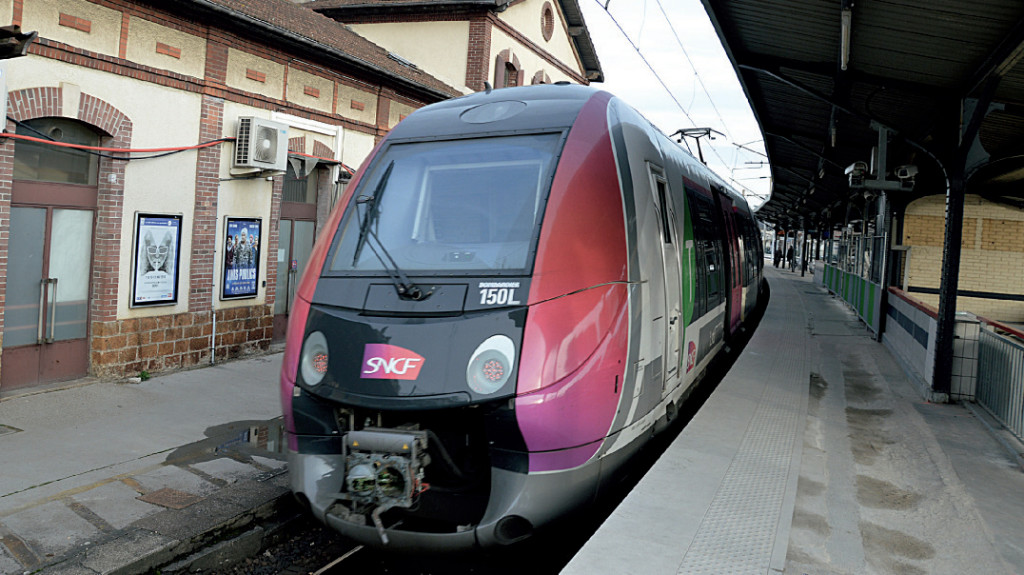 708 trains neufs ou rénovés pour la Région parisienne - Rail Passion