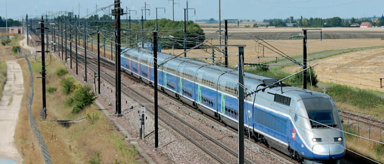 (c) BERNARD COLLARDEY