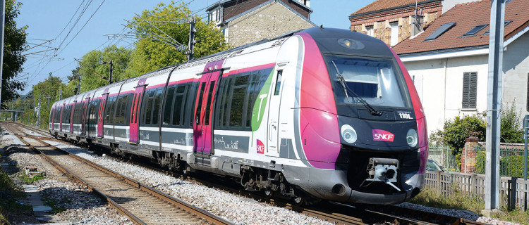 Le Francilien à Saint-Nom- la-Bretèche 6 © M. Carémantrant