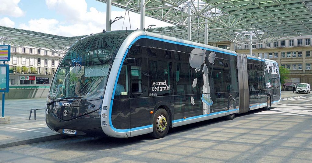 Le-bus-electrique-d-Amiens - Rail Passion