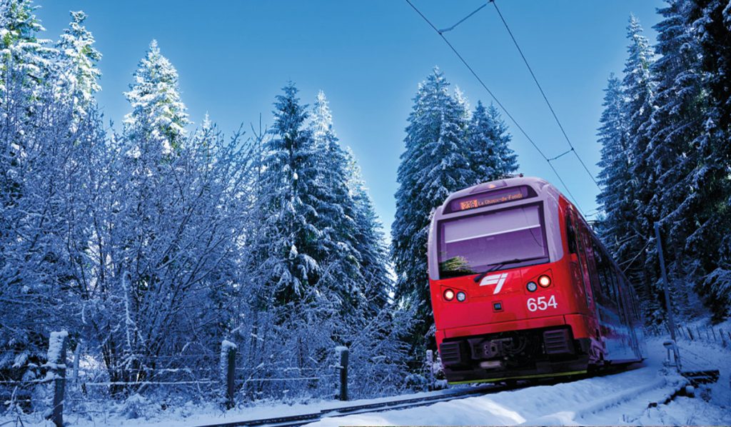 Train Rouge Les chemins de fer du Jura: ça bouge pour le train rouge ! - Rail Passion
