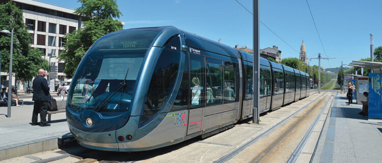 Le tramway de Bordeaux disposera bientôt de deux nouvelles lignes, E et F (4 juillet 2017).
