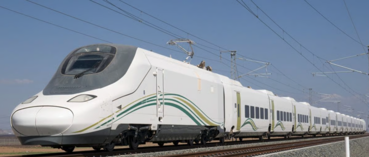 Un Talgo 350 des SAR circulant sur la LGV Haramain (8 février 2018) Crédit photo : Talgo