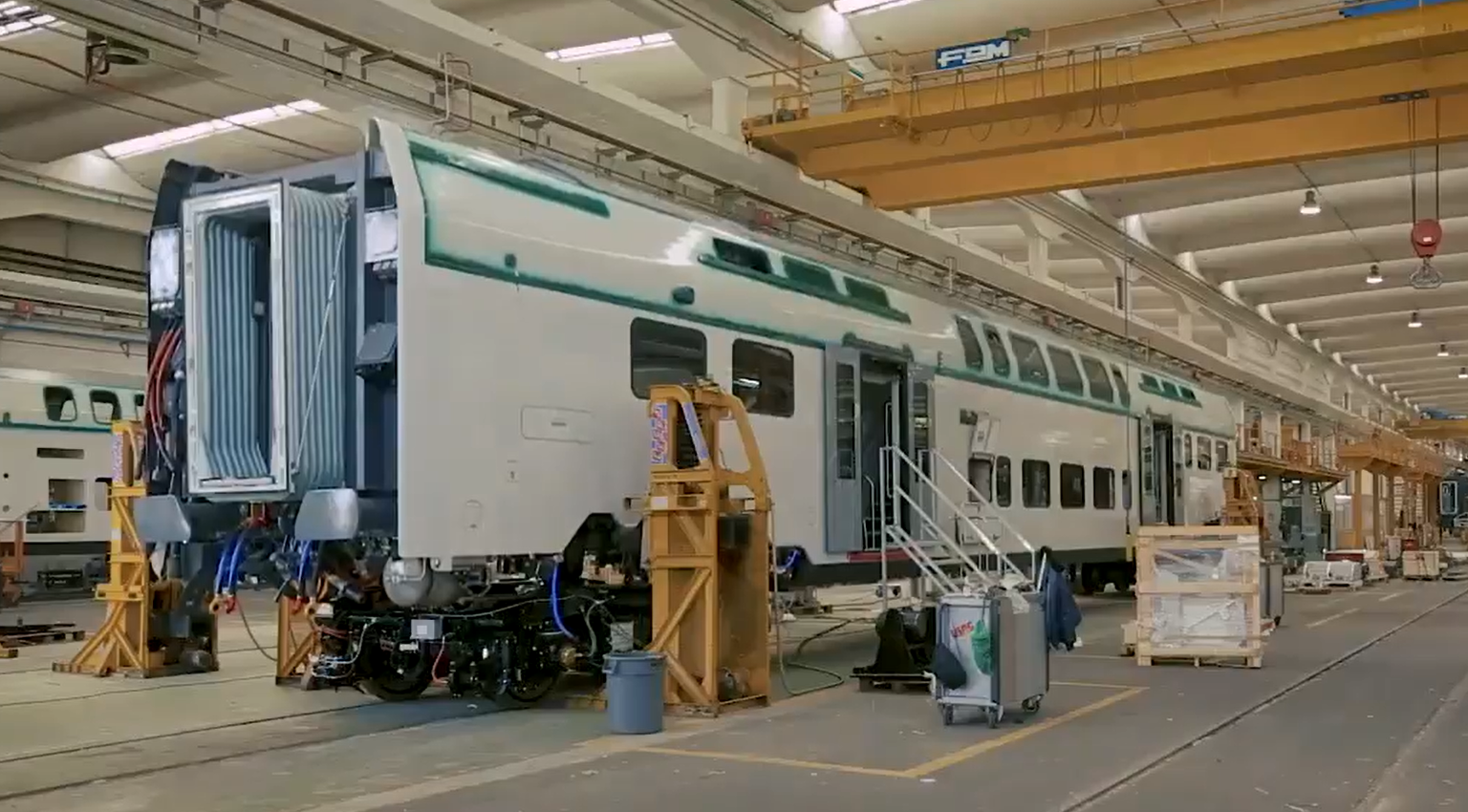 Vue sur une chaîne de production dans un atelier du site de production de Titagarh Firema de Caserta (15 novembre 2022) Crédit photo : Titagarh Firema