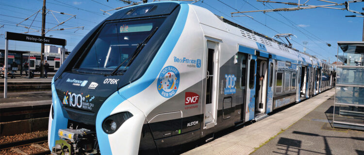 RER NG : 100 rames en circulation 2 La 100 e rame du RER NG (rame 076 K du RER E) a reçu un pelliculage événementiel sur les deux véhicules d’extrémité, elle est aperçue le 21 mai 2026 lors de son voyage inaugural Chelles-Gournay – Nanterre : en gare de Noisy-le-Sec