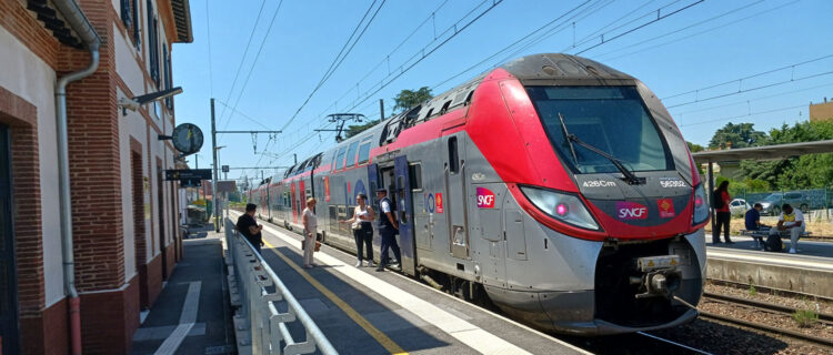 Un nouveau technicentre pour l’Occitanie en 2028 2 Légende photo : La rame Regio2N Occitanie 426Cm (Z 56351/52) sur un TER Toulouse - Tarbes le 19 juin 2025. Sur la région Occitanie une première livraison de 18 Regio 2N a été effectuée de 2017 à 2019, une deuxième livraison de 18 autres rames doit débuter l’an prochain.