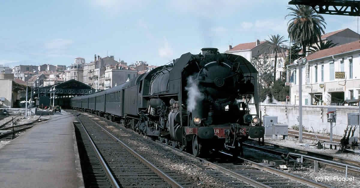 141 R locomotive vapeur canne