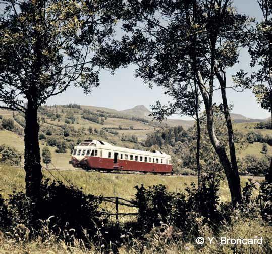 utorail Renault ADX 2 La Bourboule en juillet 1959