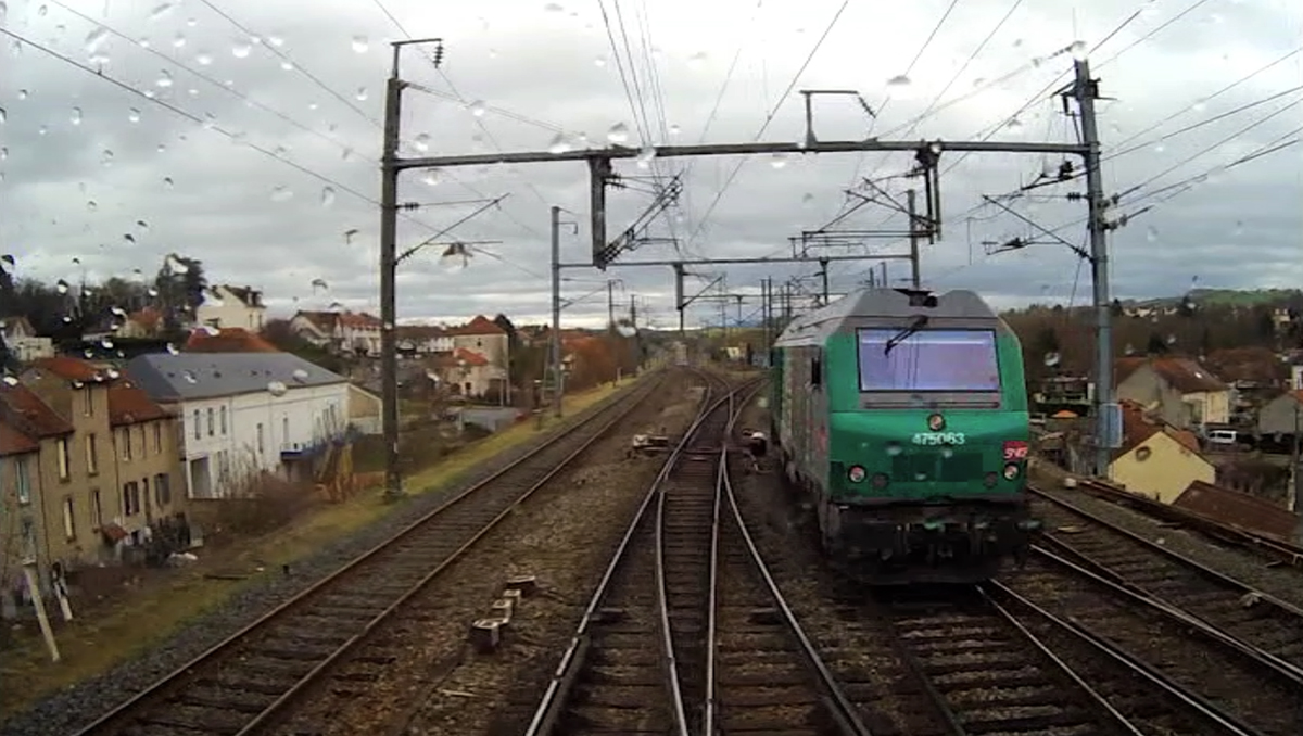 LVDR3325 : En cabine d'une Sybic à 200 Km/h, entre Nevers et Clermont (2e partie)