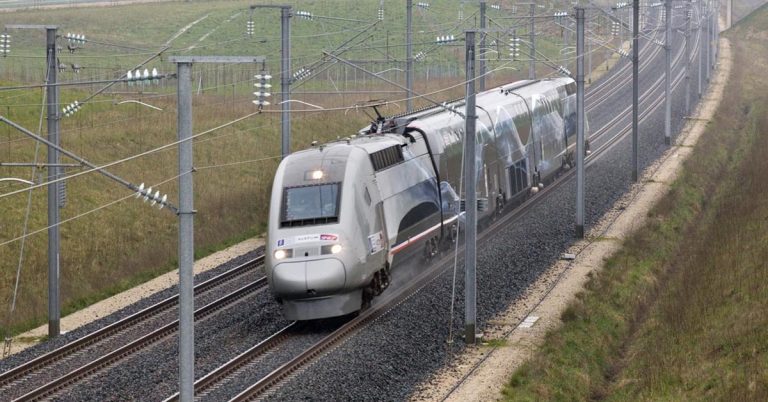 © RFF-ALSTOM-SNCF FABBRO-LEVEQUE-RECOURA - SNCF