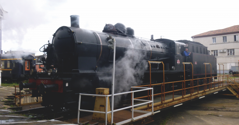 A Nîmes, le printemps de la 140 C 27 2 © André Bonnfille