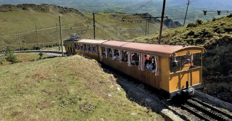 Le train de La Rhune reprend du service au Pays basque 8 © Jean-Marc DECOMPTECG64