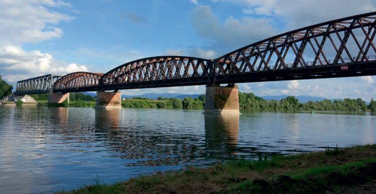 Pour une réouverture de la ligne ferroviaire transfrontalière Haguenau (France)-Rastatt (Allemagne) 7 Pour une réouverture de la ligne ferroviaire transfrontalière Haguenau (France)-Rastatt (Allemagne)