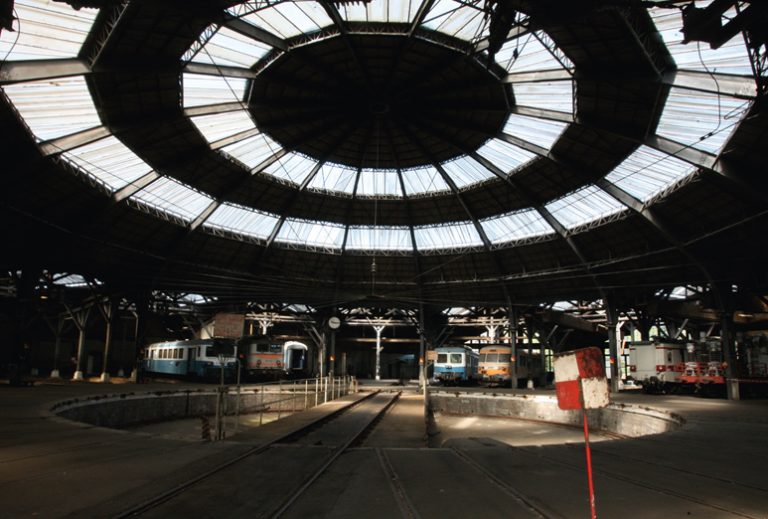 A paraître. Un livre sur les ateliers et dépôts de Mohon 1 A paraître. Un livre sur les ateliers et dépôts de Mohon