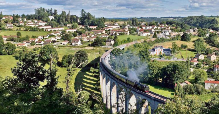 Histoire. Le territoire de la Haute-Vienne désenclavé grâce au chemin de fer 1 Chaque été, le train touristique du CFTLP sillonne la Haute-Vienne.