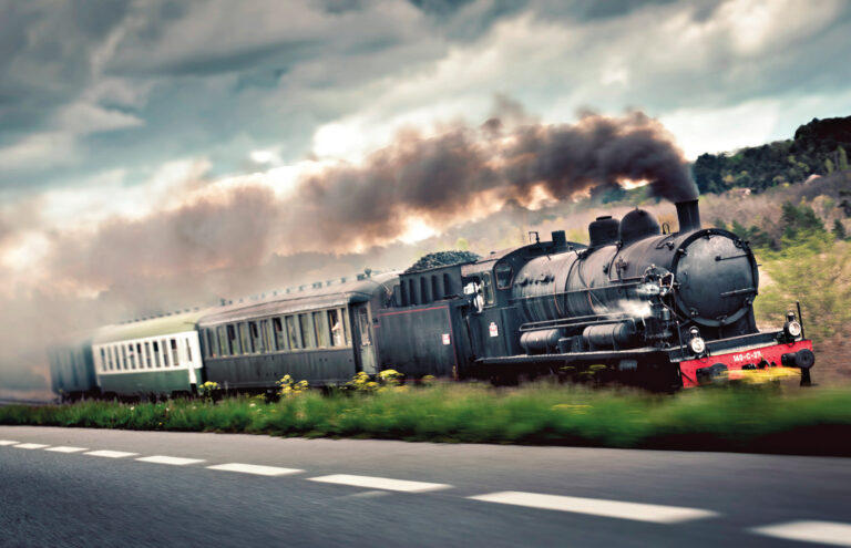 Cap sur le bassin de Thau en train à vapeur 7 Le 11 octobre, la 140 C 27 sera en tête du Nîmes-Méditerranée.