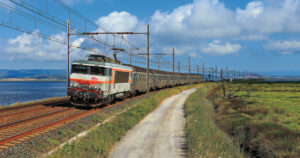 Le train sera tracté par des BB 7200. Ici, l’une d’entre elles photographiée près des étangs de Port-La-Nouvelle.