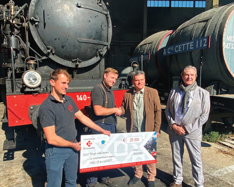 Daniel Gilly, président de la MIF (au centre, à droite), et Quentin Schneider, président du Gadeft, entourés de Michel Sommier, délégué Occitanie Méditerranée de la Fondation du Patrimoine, et de Fabien Bracher, trésorier du Gadeft