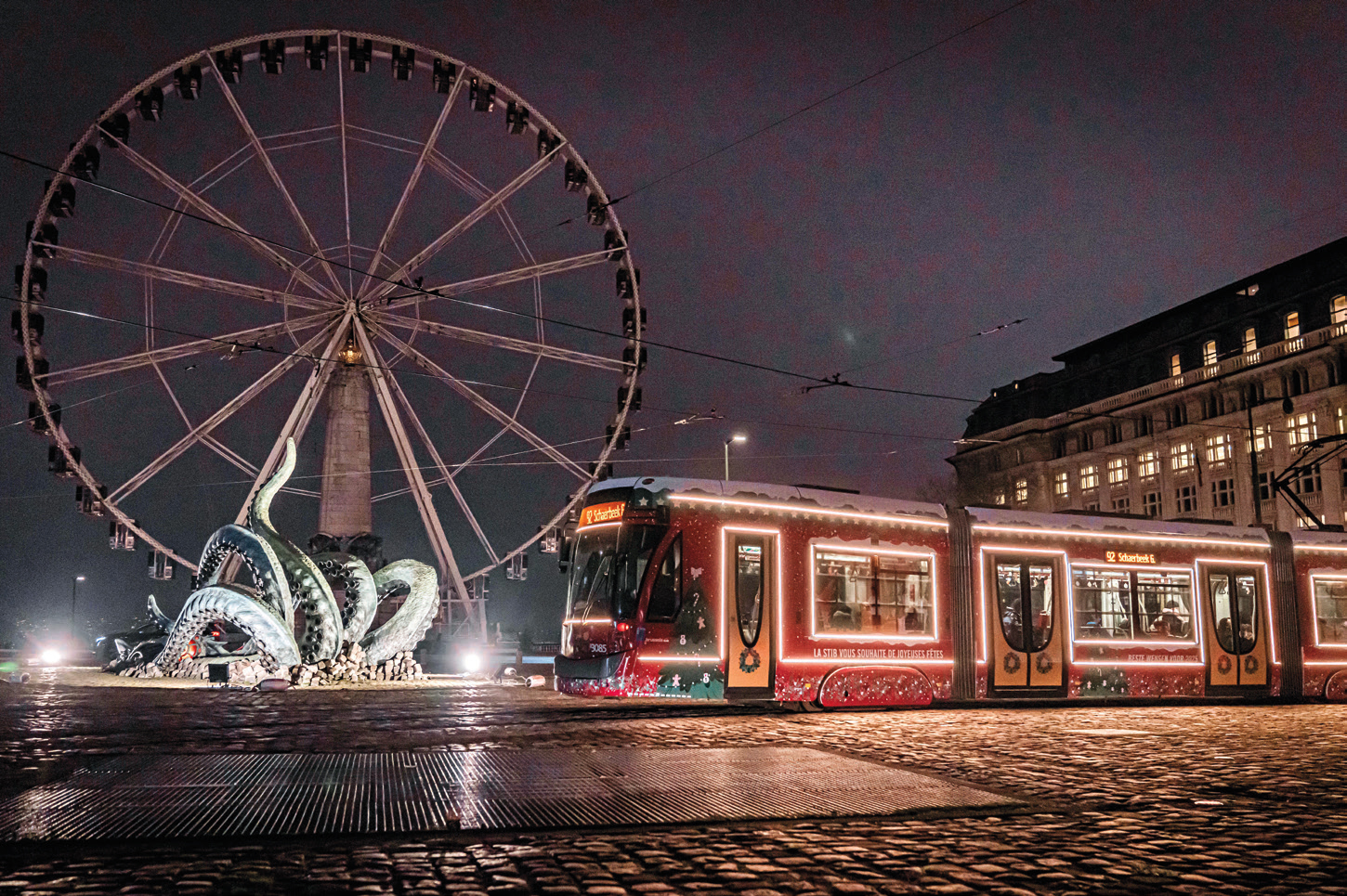 Bruxelles. Le tram de Noël sillonne cinq lignes de la capitale belge 1 Tram noel bruxelles