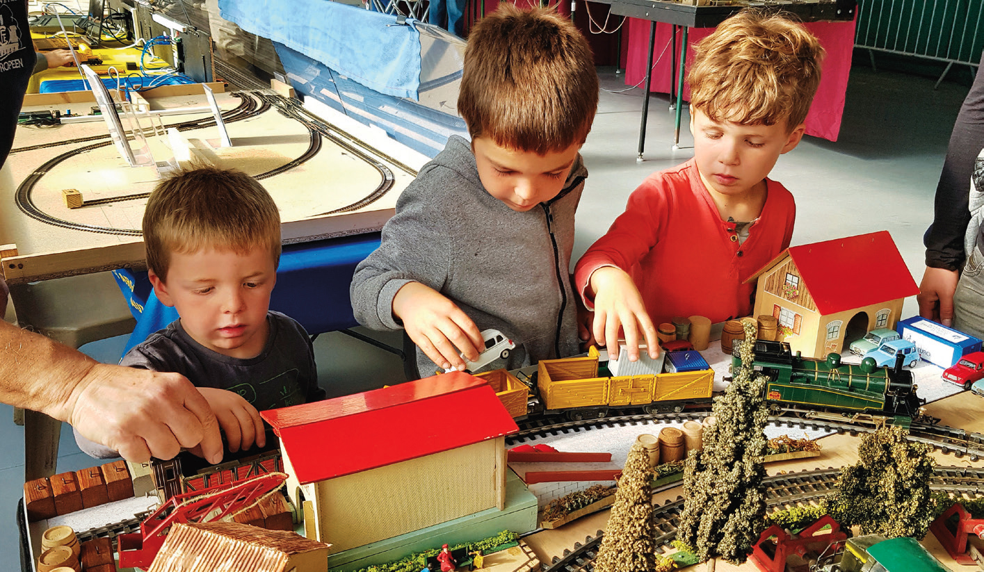 Modélisme. Toutes les générations se retrouvent au Cercle ferroyiphile européen 1 Une vue partielle du réseau exposé, dont les dimensions sont de 7,50 m par 1,50 m.