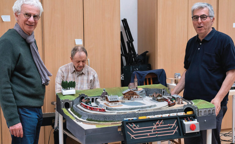 Modélisme. Mini train, maxi expo à Paris 6 Un exemple de mini-réseau au 1/160e en 100 x 80 cm, des dimensions qui le rendent facilement logeable dans les appartements parisiens.