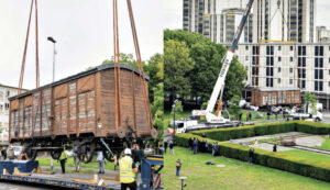 Le wagon-témoin du Mémorial national du camp de Drancy va bénéficier d’une nouvelle restauration dans le Maine-et-Loire par des entreprises spécialisées