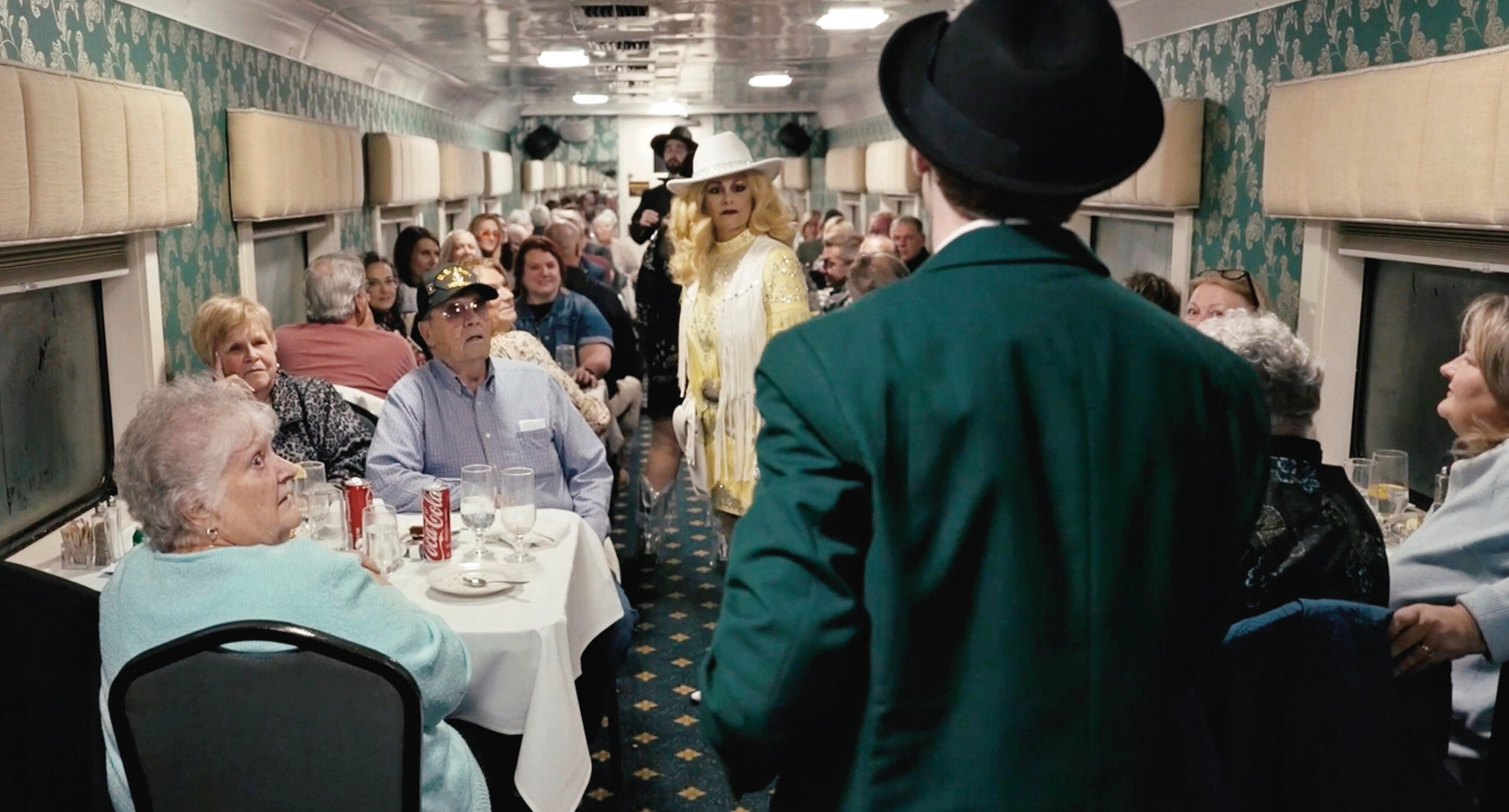 France 5. Des trains pas comme les autres : Philippe Gougler en Floride 1 A bord du Murder Mystery Train