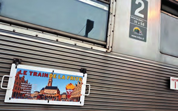 « Bienvenue à bord du Train de la Frite… Attention au départ ! » 11 Les voitures voyageurs du MFPN (Matériel Ferroviaire Patrimoine National), une association amie. © Photos Anne Jeantet-Leclerc/Photorail/LVDR