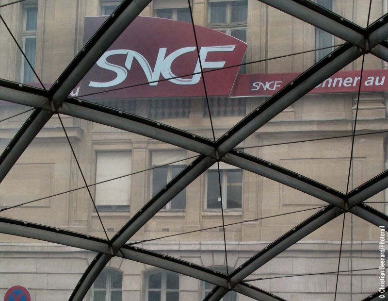 Keolis. Jean-Pierre Farandou remplace David Azéma 1 Keolis. Jean-Pierre Farandou remplace David Azéma