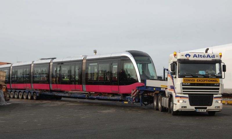 Dijon : livraison du premier tramway 1 Dijon : livraison du premier tramway