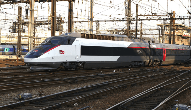 Nouvelle livrée pour les 30 ans du TGV 1 Nouvelle livrée pour les 30 ans du TGV