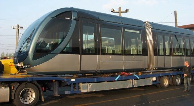 La nouvelle rame Citadis grande capacité arrive à Bordeaux 1 La nouvelle rame Citadis grande capacité arrive à Bordeaux