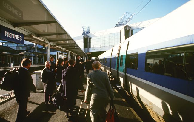 Eiffage retenu pour la LGV Bretagne - Pays de la Loire 1 Eiffage retenu pour la LGV Bretagne - Pays de la Loire
