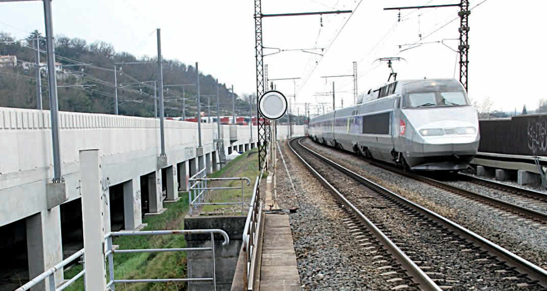 Grande Vitesse. À l’Ouest du nouveau 5 Grande Vitesse. À l’Ouest du nouveau