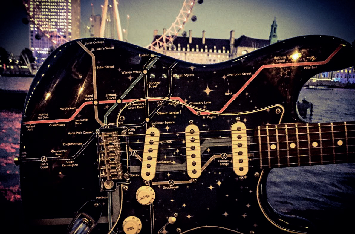 Insolite : Une nouvelle Fender aux couleurs du métro londonien 18 Insolite : Une nouvelle Fender aux couleurs du métro londonien